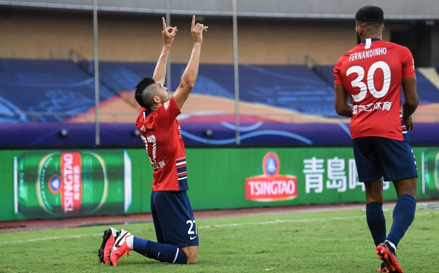 包含富力主场逼平上港,积分榜排名略有起伏的词条 包含富力主场逼平上港,积分榜排名略有起伏的词条