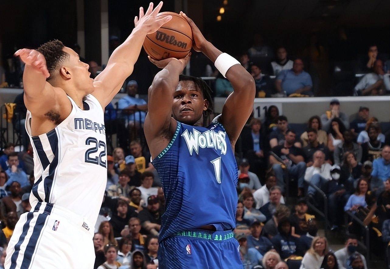 狼队防守出色爆冷取胜，继续前进