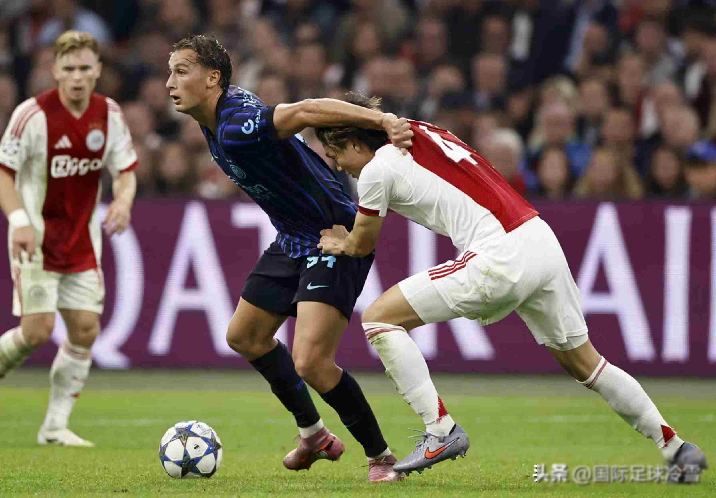 阿贾克斯意外淘汰皇家贝蒂斯，挺进欧冠半决赛