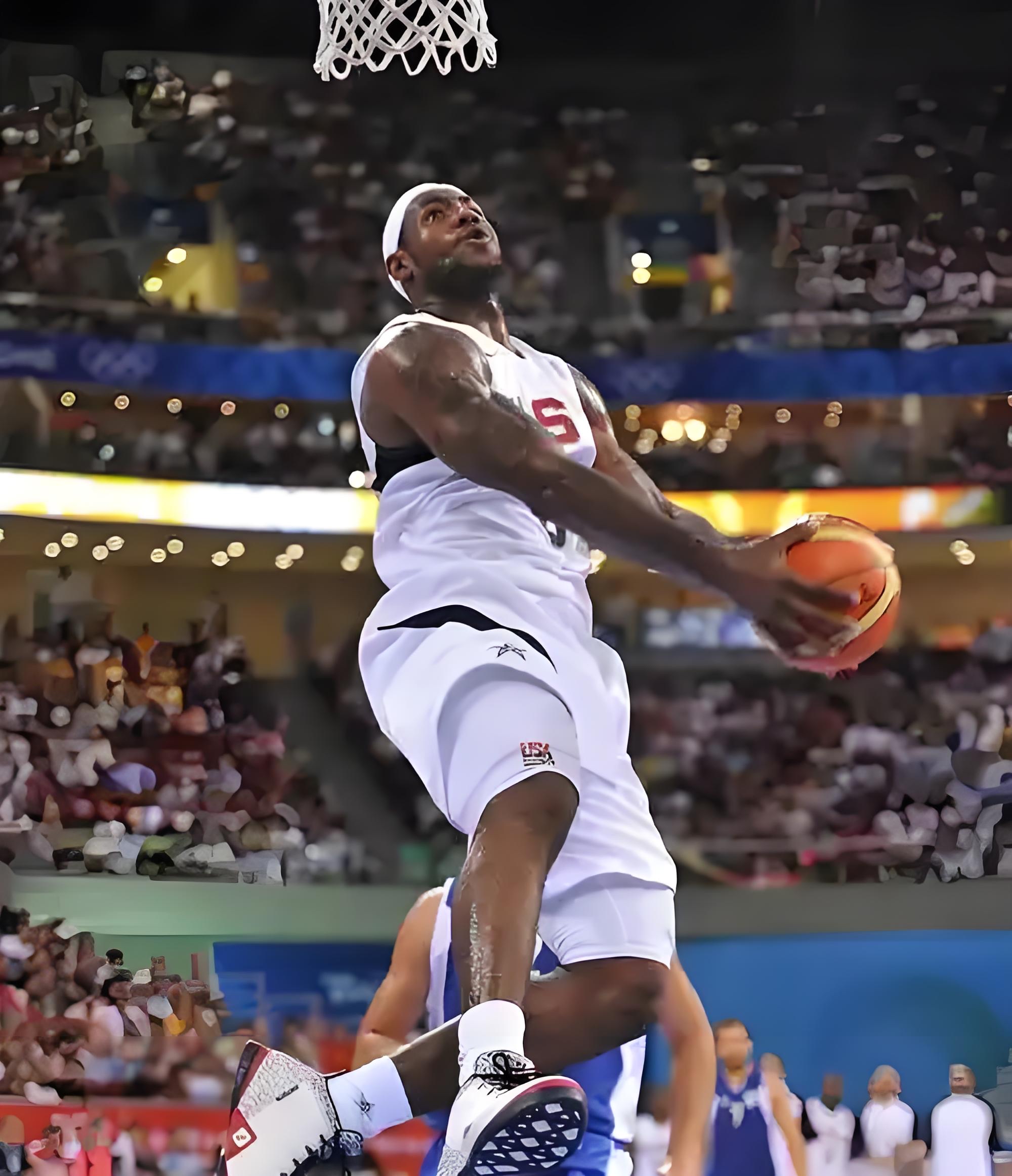 雄鹿翻盘北京队，詹姆斯惊艳四座