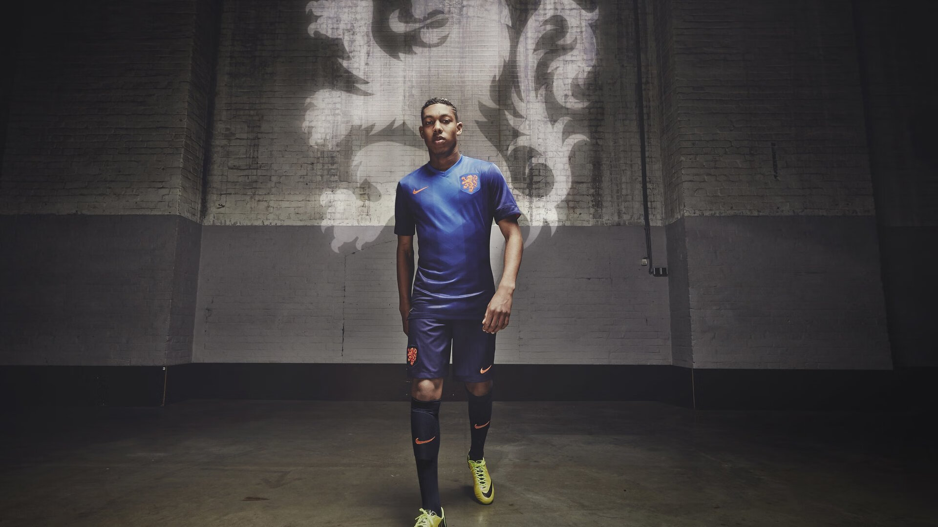 乌拉圭粉碎丹麦童话，戈麦斯，硬仗之王的加冕礼