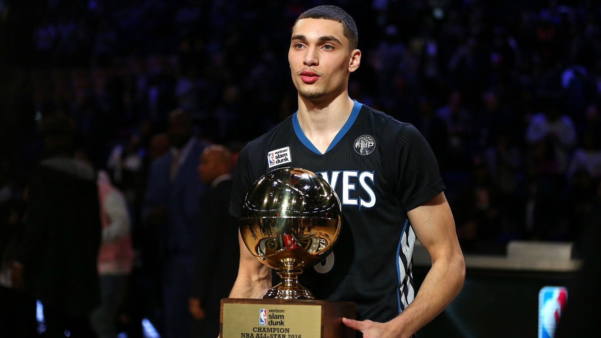 哈弗茨统治全场，巴萨强势晋级点燃阿尔及利亚球迷热情